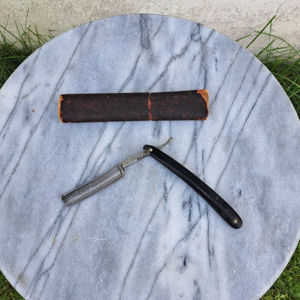 Griffon XX Carbo-Magnetic Straight Razor With Box